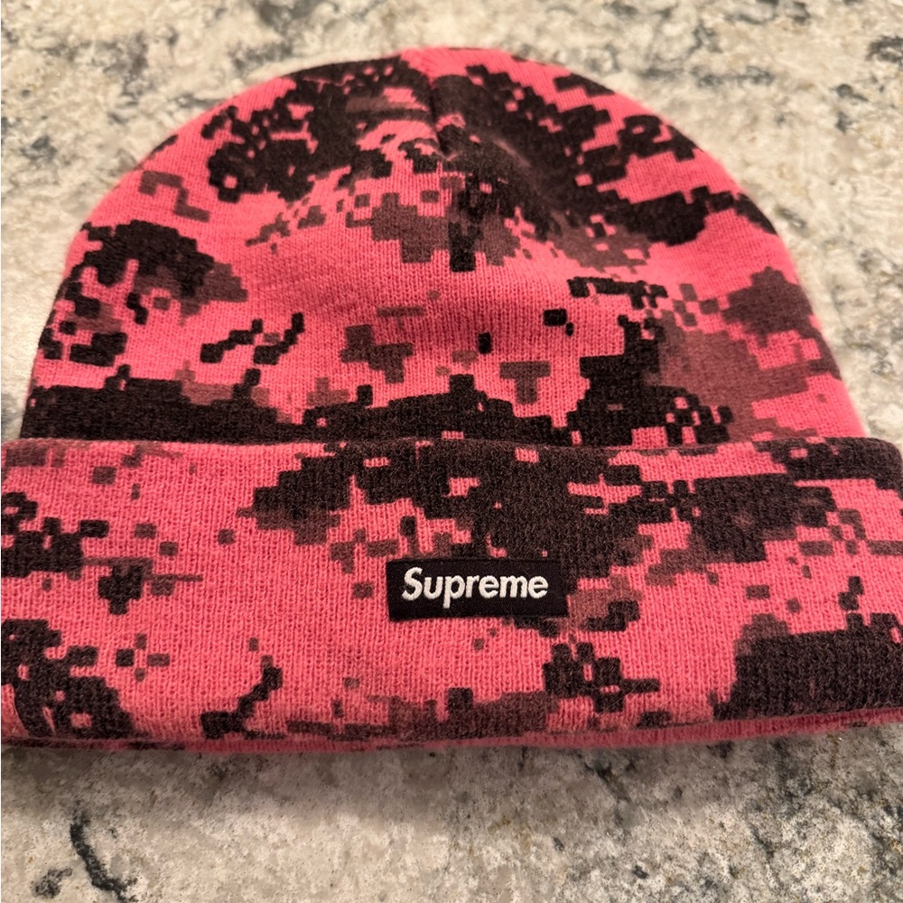 Supreme winter beanie hat
